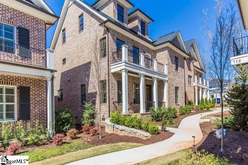 Property image 2 at 693 E McBee Avenue, Greenville, SC 29601