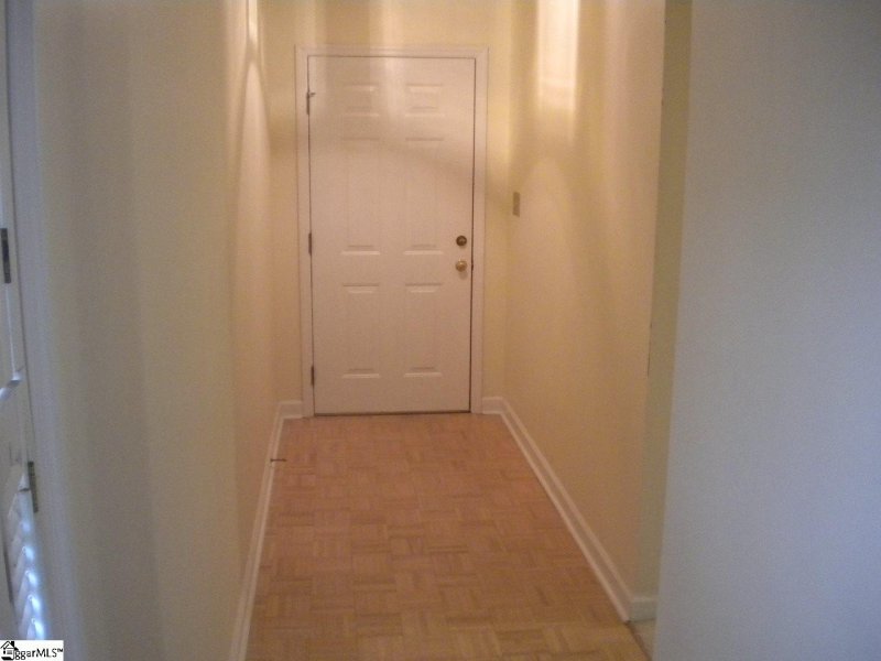 Property image 4 at 18 Honeysuckle Terrace, Spartanburg, SC 29307