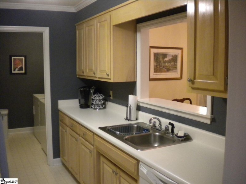 Property image 5 at 18 Honeysuckle Terrace, Spartanburg, SC 29307