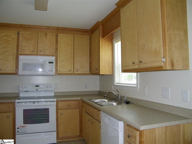 Property image 2 at 600 Ruddy Creek Circle, Greer, SC 29651