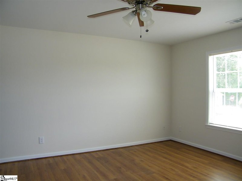 Property image 3 at 600 Ruddy Creek Circle, Greer, SC 29651
