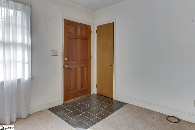 Property image 4 at 4105 Edwards Road, Taylors, SC 29687-3410