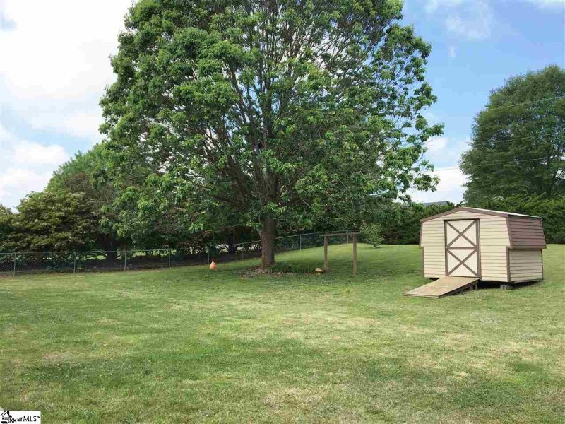 Property image 2 at 5 Woodbend Court, Mauldin, SC 29662