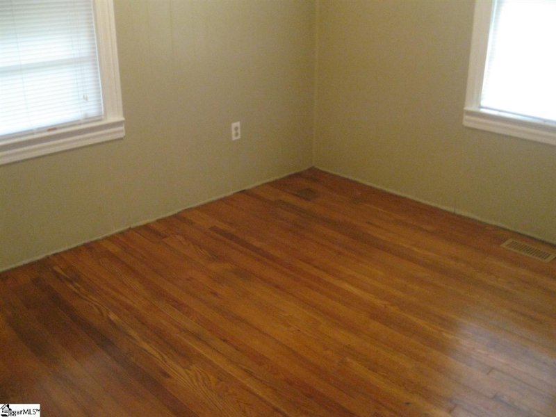 Property image 2 at 1 Pisgah Drive, Greenville, SC 29609