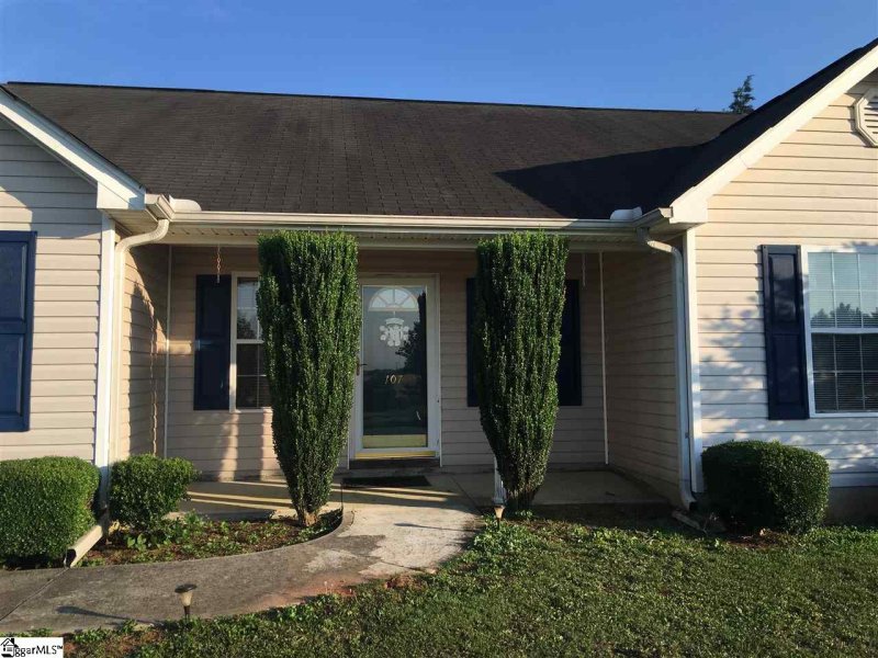 Property image 2 at 107 McClain Lake Drive, Anderson, SC 29625