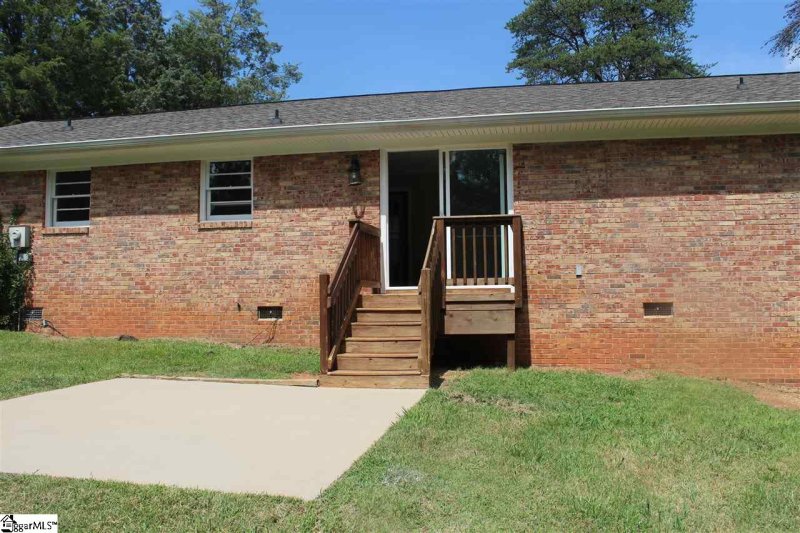 Property image 4 at 507 Reid School Road, Taylors, SC 29687