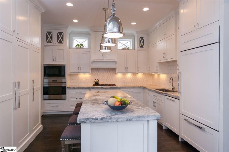 Property image 4 at 701 E McBee Avenue, Greenville, SC 29601