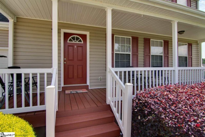 Property image 2 at 20 Country Knolls Drive, Greer, SC 29651