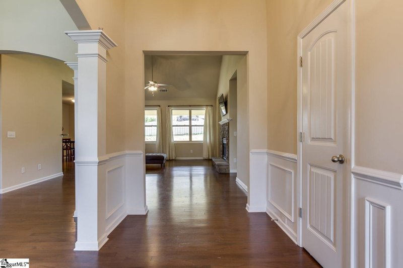 Property image 4 at 275 Silver Hawk Drive, Duncan, SC 29334