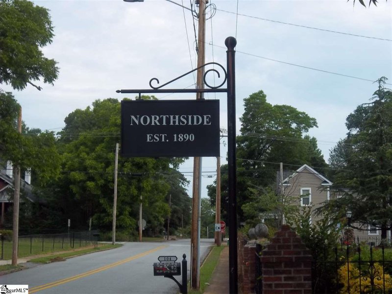 Property image 3 at 101 King Circle, Easley, SC 29640