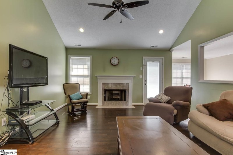 Property image 4 at 337 W Autumn Ridge Road, Moore, SC 29369