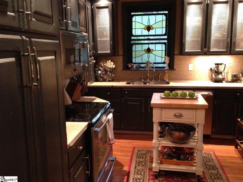 Property image 2 at 24 Harbor Drive, Greenville, SC 29611