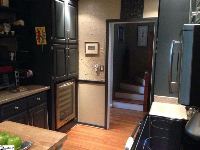 Property image 5 at 24 Harbor Drive, Greenville, SC 29611