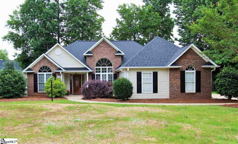 147 Bradford Crossing Drive