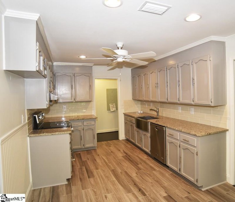 Property image 2 at 312 Lakewood Circle, Greer, SC 29651