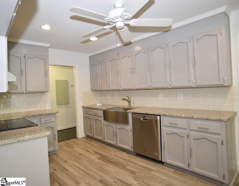 Property image 4 at 312 Lakewood Circle, Greer, SC 29651