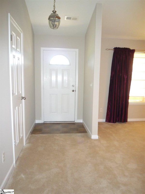 Property image 3 at 9 Long Pond Court, Greer, SC 29651