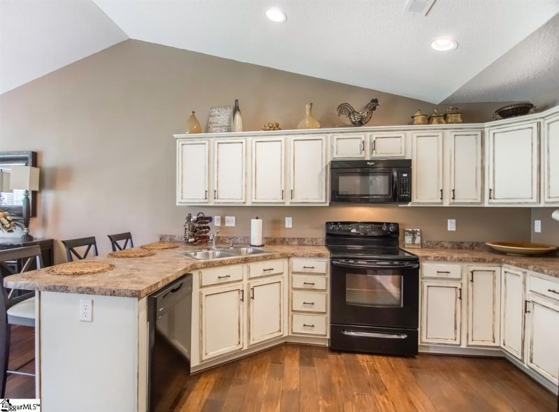 Property image 5 at 25 Berry Pine Court, Taylors, SC 29687