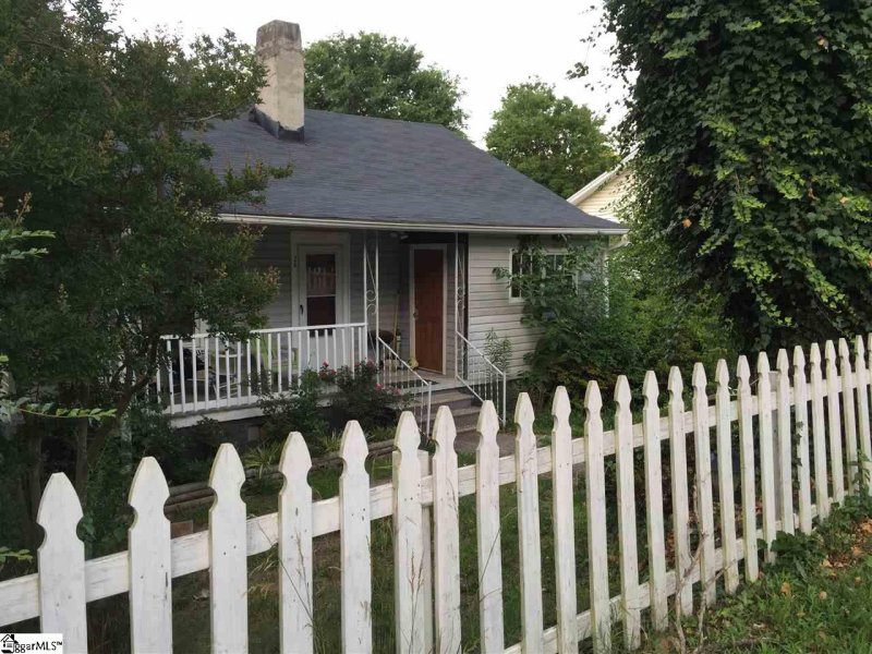 Property image 2 at 24 Jones Street, Greenville, SC 29611