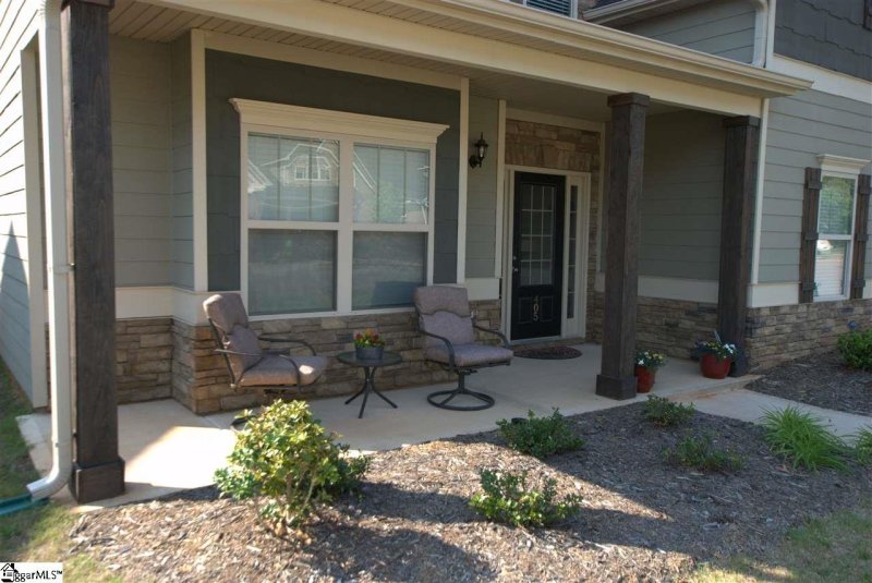 Property image 2 at 405 Shafer Court, Spartanburg, SC 29301