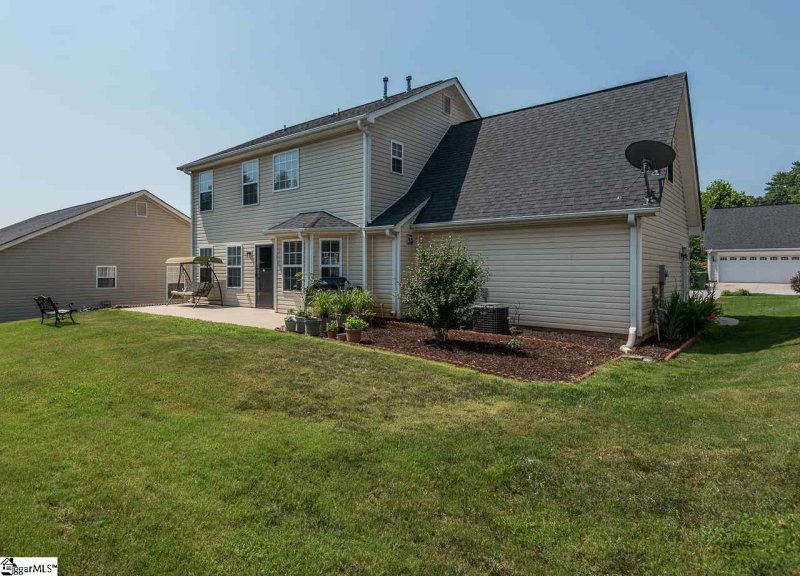 Property image 5 at 104 Saxon Falls Court, Greenville, SC 29607