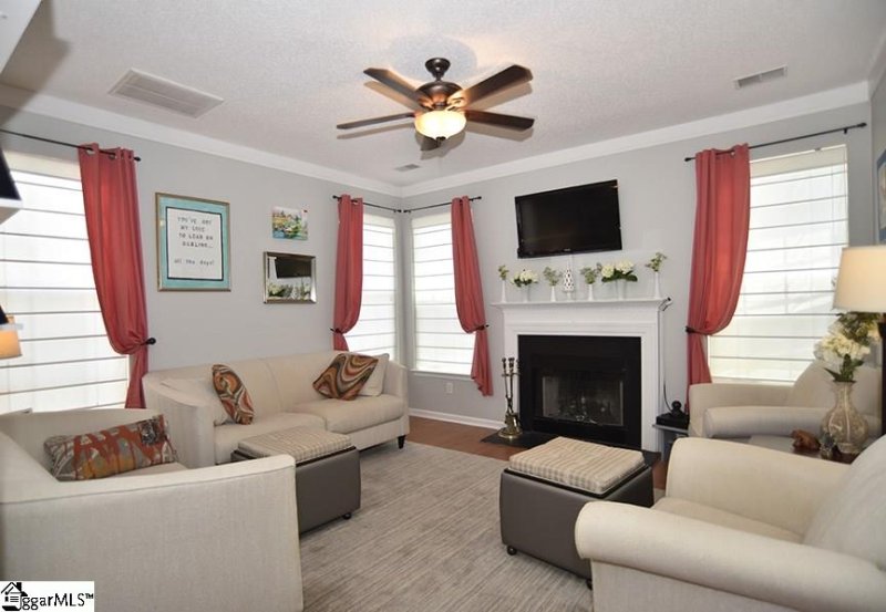 Property image 2 at 7 Buzzell Court, Simpsonville, SC 29681