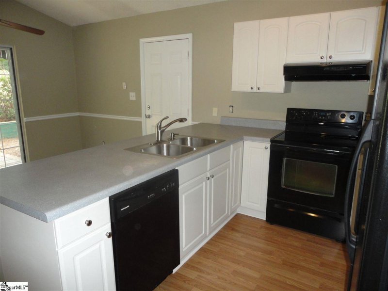 Property image 5 at 208 Harris Drive, Greer, SC 29651-4509