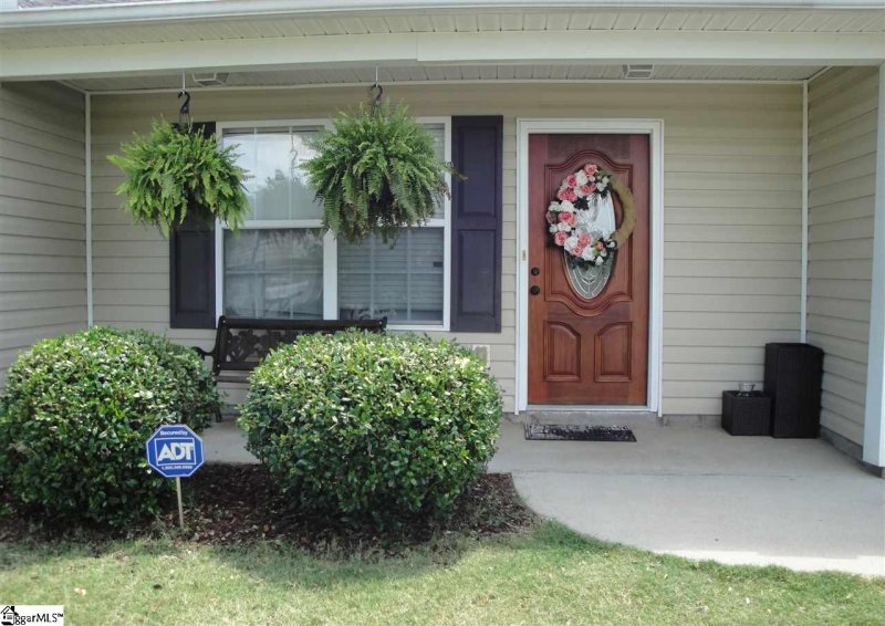 Property image 2 at 206 Luke Allen Drive, Moore, SC 29369