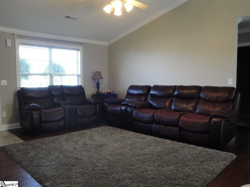 Property image 4 at 206 Luke Allen Drive, Moore, SC 29369