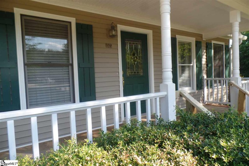 Property image 3 at 1005 Colleton Court, Easley, SC 29642