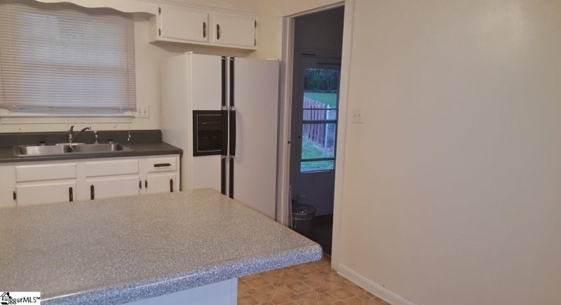 Property image 5 at 4917 CANDLEWYCK Lane, Greenville, SC 29615