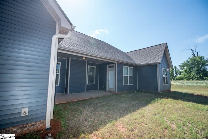 Property image 4 at 1710 Ballenger Road, Wellford, SC 29385