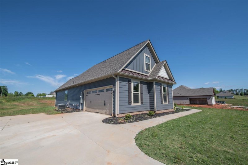 Property image 5 at 1710 Ballenger Road, Wellford, SC 29385