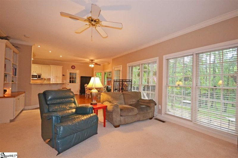 Property image 2 at 1010 Westbrooke Lane, Easley, SC 29642