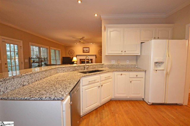 Property image 4 at 1010 Westbrooke Lane, Easley, SC 29642