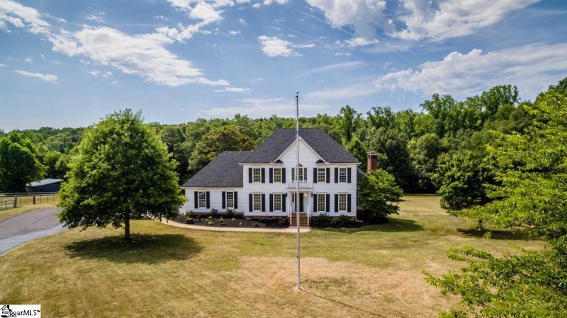 Property image 2 at 220 Bramlett Road, Greer, SC 29651