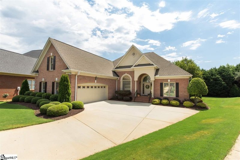 Property image 3 at 7 Henson Place, Greer, SC 29650