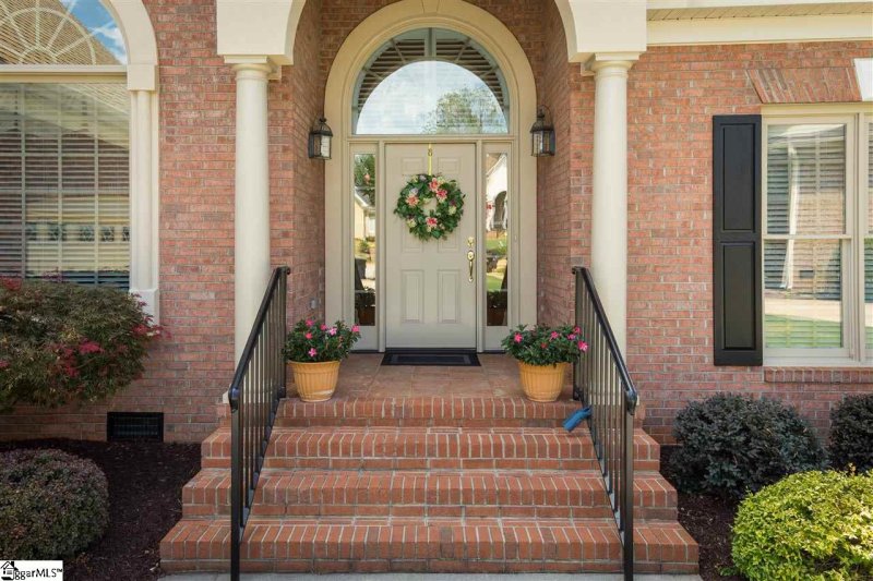 Property image 4 at 7 Henson Place, Greer, SC 29650