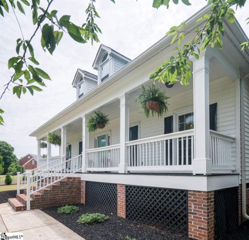 Property image 4 at 115 Rubiwood Circle, Greer, SC 29651