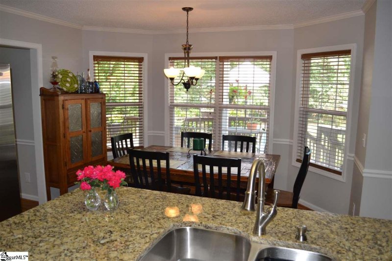 Property image 4 at 28 Brooke Ann Court, Taylors, SC 29687