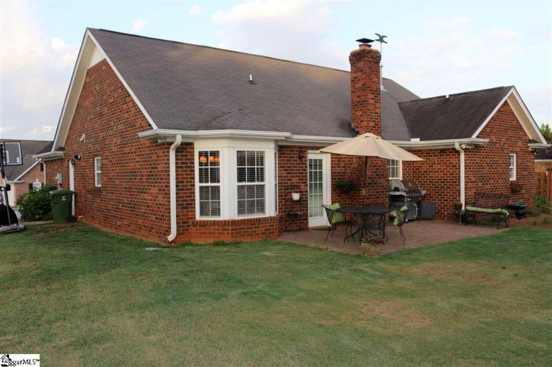 Property image 3 at 607 Ashley Commons Court, Greer, SC 29651