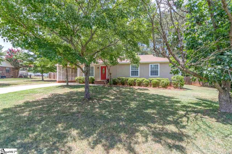 Property image 2 at 412 Willow Drive, Piedmont, SC 29673-8378