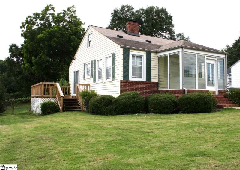 1023 N Franklin Road