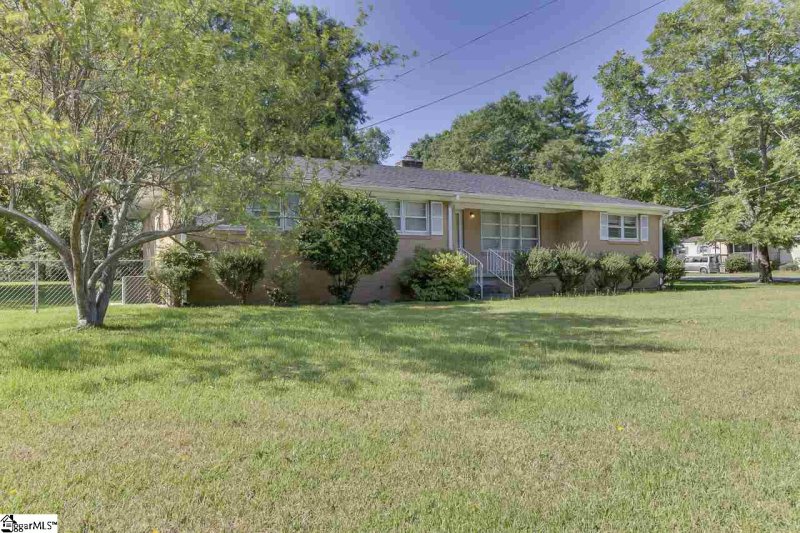Property image 3 at 1000 E Georgia Road, Simpsonville, SC 29681