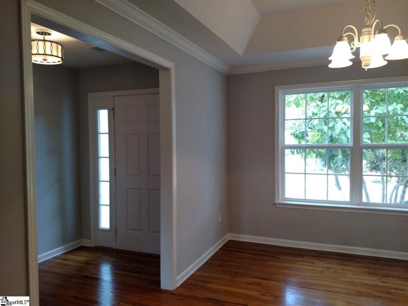 Property image 5 at 106 Shore View Court, Taylors, SC 29687