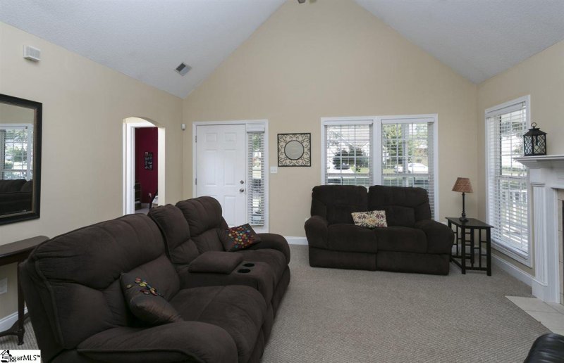 Property image 4 at 406 Lady Fairbank Court, Boiling Springs, SC 29316