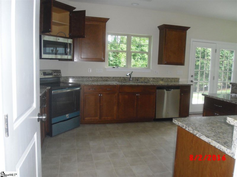 Property image 3 at 328 Faulkner Drive, Moore, SC 29369