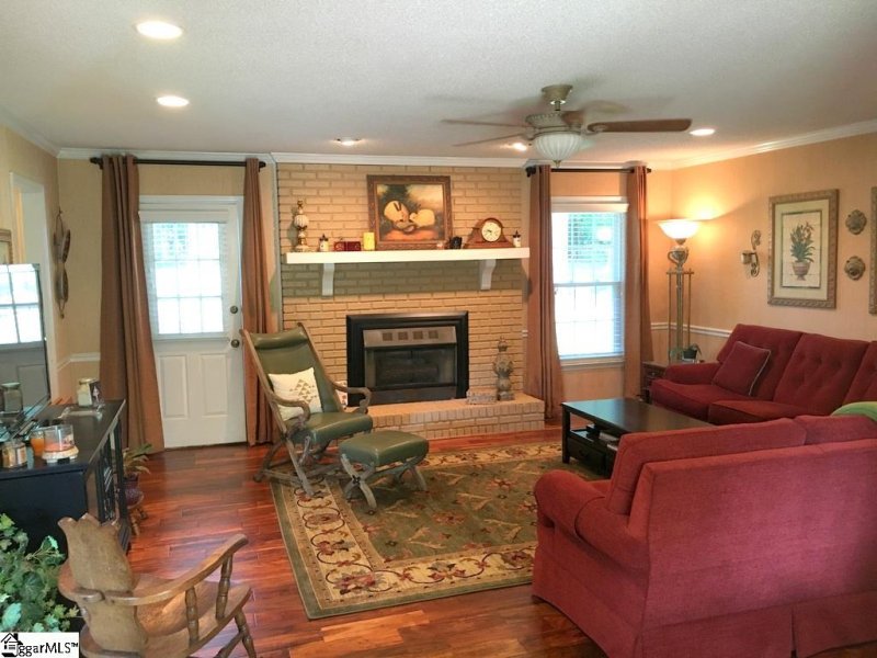 Property image 2 at 205 Lenderman Drive, Inman, SC 29349