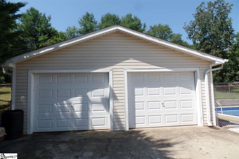 Property image 2 at 219 Stonegate Court, Easley, SC 29642