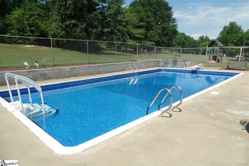 Property image 4 at 219 Stonegate Court, Easley, SC 29642